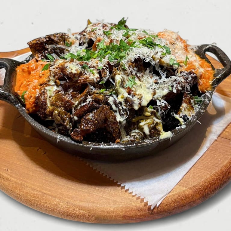 Savor Your Lunch with Us